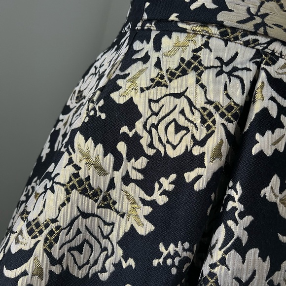 NWOT 2 piece set! Black gold crop top & high low matching skirt SIZE S ADORABLE! - Picture 6 of 10